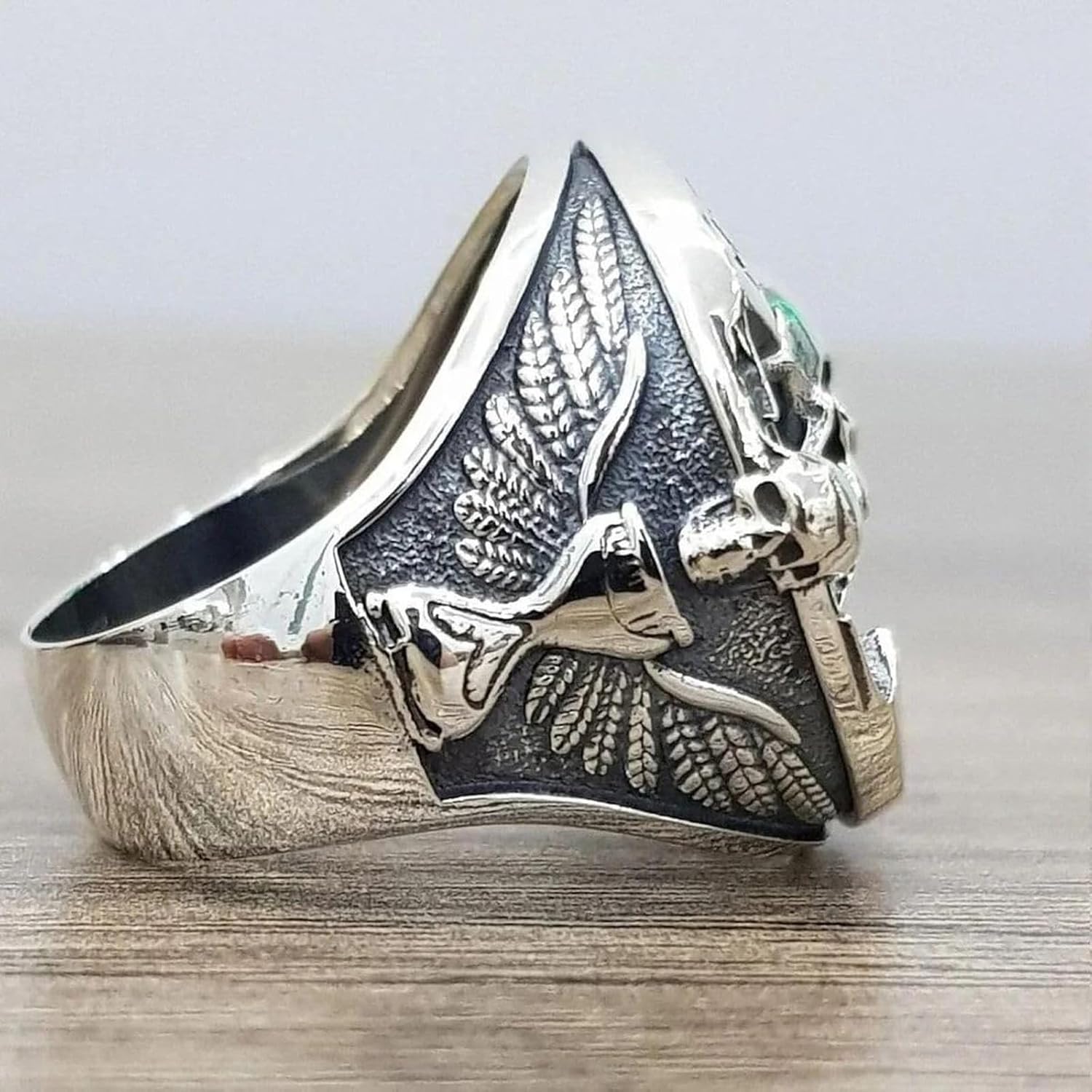 New 2026 Unisex Goth Vintage Ethic Memento Mori Carpe Diem Letter Skull Rings For Men, Fashion Punk Christmas Halloween Skeleton Ring Luxury Accessories Creative Gift For Women