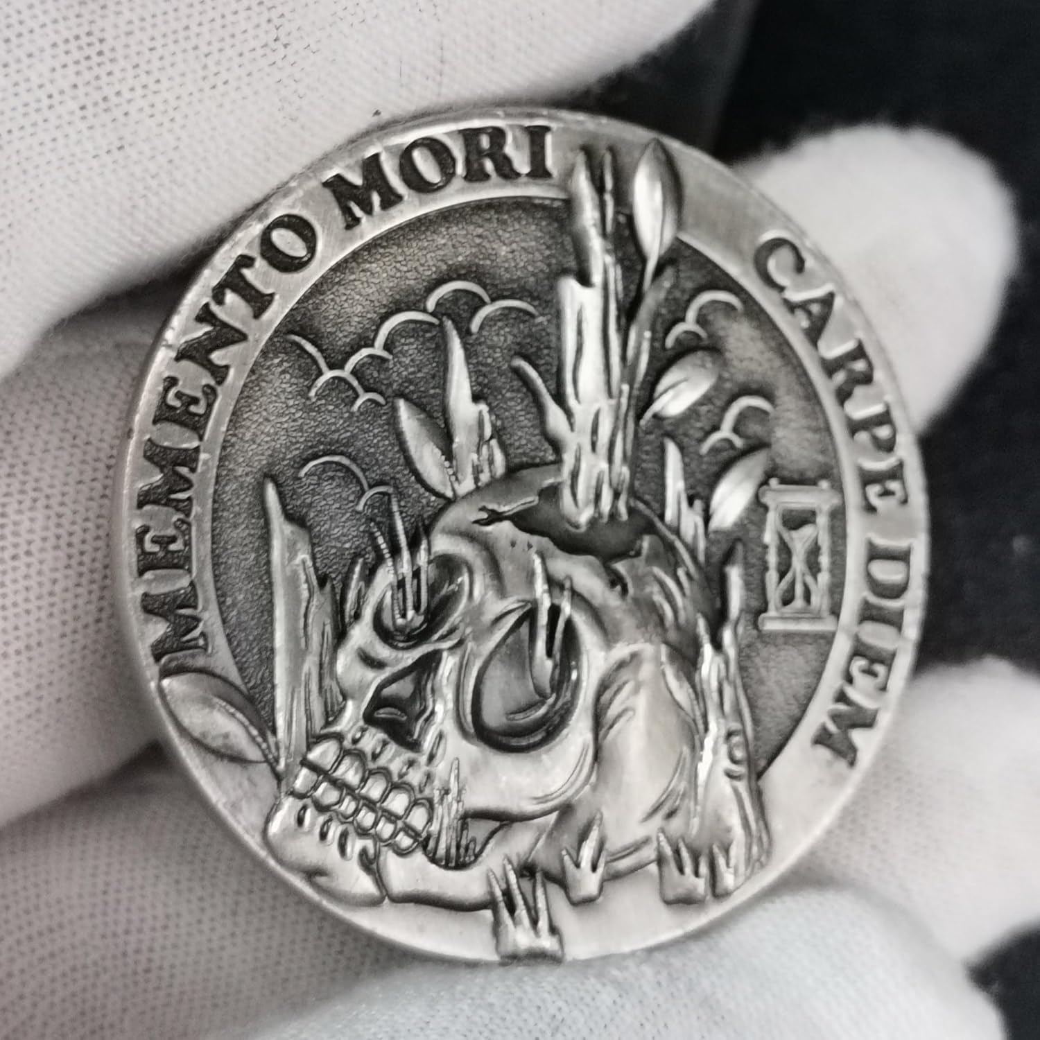 Memento Mori EDC Challenge Coin - Embrace Life's Impermanence and Seize The Day Stoic Coins